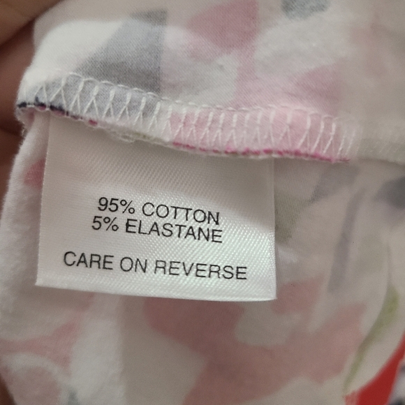 St. John Sport Scattered Letter Print Colorful T-shirt - Picture 3 of 3